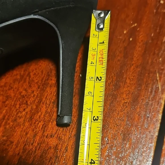 Circus by Sam Edelman Black Pointed Heels - Picture 10 of 10